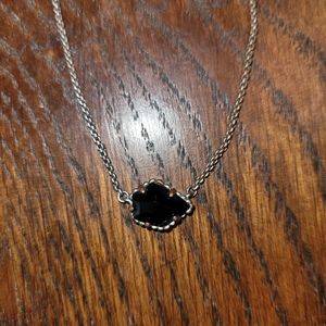 Black kendra scott necklace gold chain
